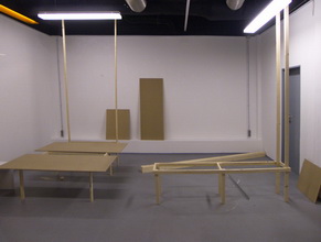 Kunstraum-unten: Marx / Musehold Rauminstallation